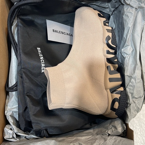 Balenciaga Speed Graffiti Sneakers - Picture 8 of 9